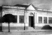 Paço Municipal (1877). Neste prédio, existe a preocupação com a leitura do volume claro e independente, bem como com a criação de dois eixos de simetria ortogonais em planta