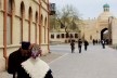 Aspecto da Rua Bakhavuddin Nakshbandi, uma das mais movimentadas do centro antigo de Bukhara