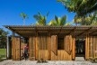 Centro comunitário Camburi, Ubatuba SP Brasil, 2018. CRU! Architects, Sven Mouton, Reintje Jacobs, Britt Christiaense e Jan Detavernier