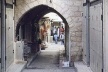 \"Shuk\" (bazar) de Nazareth. Pode-se ver algo do trabalho de recuperação: ordenamento da pavimentação, abolição dos letreiros visualmente poluentes e intervenções improvisadas (fios, tubulações, acréscimos ofensivos etc.)