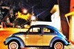 Fusca bicolor III, série fotográfica “Os fuscas ofuscam”
