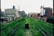 Estado das vias abandonadas. A Railroad Artifact, 30th Street, May 2000