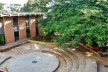 Teatro de Arena e Ateliês, à esquerda. Escola de Artes e Arquitetura da PUC-Go