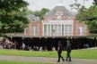 O pavilhão na frente da Serpentine Gallery