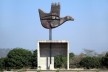 Monumento “Mão Aberta” em Chandigarh, de Le Corbusier