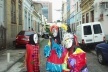 Grupo de crianças fantasiadas de Bate-Bola durante o Carnaval de Rua na Ladeira do João Homem