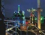 Landschaftspark, em Duisburg-Nord. O ambicioso projeto de iluminação de Jonathan Park transforma os monumentos industriais em lúmino-esculturas