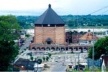 Igreja Nossa senhora da Glória de Cruzeiro do sul. Construída pelos Irmãos Espiritanos alemães, em 1967. Não possui colunas e sua arquitetura aproxima a linguagem bizantina de uma maloca indígena