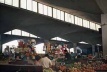 Mercado de Coyoacán, área coberta, México, D.F., Arquitetos Pedro Ramírez Vázquez e Félix Candela, aproximadamente 1956.