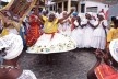 Samba de Roda Raízes de Angola durante a festa de Cosme e Damião, São Francisco do Conde, Bahia