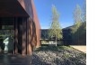 Museu Soulages, passarela interligando o hall ao restaurante, França, 2014. RCR Arquitectes