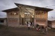 Centro Cultural Chamanga, San José de Chamanga, Esmeraldas, Ecuador, 2018. Atarraya Taller de Arquitectura, Opción Más Chamanga, Universidad de Ciencias Aplicadas de Munich, Universidad Estatal de Portland y Universidad de Tokio