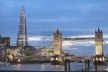 Vista do London Bridge, com a torre de Renzo Piano no fundo