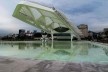 Museu do Amanhã, espelho d’água no fundo do museu, Rio de Janeiro. Arquiteto Santiago Calatrava