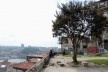 Porto, Miradouro da Vitória, largo e casarões fechados e degradados, apesar da espetacular vista panorâmica