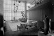01. Móbile Viúva Negra, de Alexander Calder, no edifício-sede do IAB/SP, 1946. Arquitetos Rino Levi, Abelardo de Souza, Galiano Ciampaglia, Hélio Duarte, Ruchti, Miguel Forte e Zenon Lotufo
