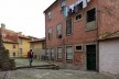 Porto, rua São Francisco de Borja, no Barredo, paisagem cotidiana mesclando casario reabilitado e espaço público reurbanizado
