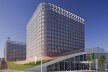 Sede da Prefeitura, Fussa, Tóquio, Japão, 2008. Arquiteto Riken Yamamoto