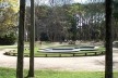 Atual Parque Roberto Burle Marx em São José dos Campos (antiga propriedade da família Olivo Gomes). Play-ground acrescido ao jardim, primeiro desenho de José Tabacow no escritório Burle Marx