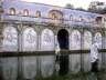 A Galeria dos Reis no jardim do Palácio dos Marqueses de Fronteira em Lisboa.Raro exemplo de utilização de azulejos como revestimento exterior antes do século XIX