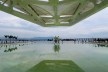 Museu do Amanhã, espelho d’água no fundo do museu, Rio de Janeiro. Arquiteto Santiago Calatrava