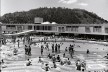 Balneário de Águas da Prata, piscina e outros espaços de lazer, 1970-1974. Arquitetos João Walter Toscano, Odiléa Setti Toscano, Massayoshi Kamimura