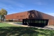 Museu Soulages, fachada, Rodez, França, 2014. RCR Arquitectes