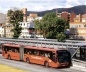Ónibus “Transmilenio” e ponto fixo na cidade de Bogotá. Arqs. Javier Vera, Fernando León Toro Vallejo, Gabriel Jaime Giraldo Giraldo, 2000