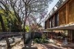 Casa Villa Lobos, 2018, São Paulo SP Brasil. Arquitetos Cristiane Muniz, Fabio Valentim, Fernanda Barbara e Fernando Viégas/ Una Arquitetos