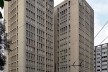 Edifícios Sta Cândida e Sta Francisca, São Paulo, 1961-63. Arquiteto Salvador Candia