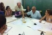 Oficina de Modelos, 11 de fevereiro, professores discutem modelo preliminar desenvolvido por alunos