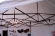 Estrutura pantográfica em toldo. Feira ao Largo da Mariquita, Salvador, 2004