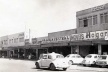 Lojas em alvenaria na Av. Central - junho de 1971