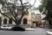 Fachada do prédio anexo e passadiço de ligação com o prédio principal da Casa do Estudante Universitário no Rio de Janeiro