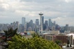 Cidade de Seattle com a Space Needle em primeiro plano e, ao fundo, o downtown
