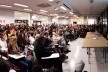 Apresentação de Paulo Mendes da Rocha no saguão da Faculdade de Arquitetura e Urbanismo Mackenzie, participação de Neide Jallageas e mediação de Maria Isabel Villac, ago. 2019