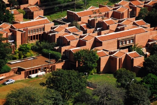 Residência estudantil da Unicamp, Joan Villà