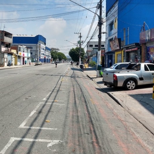Faixa apagada na Rua São Gonçalo do Rio das Pedras