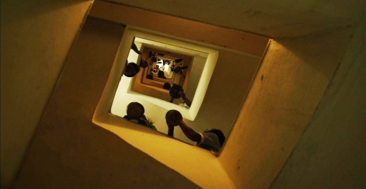 Cena do filme Era o Hotel Cambridge, de Eliane Caffé