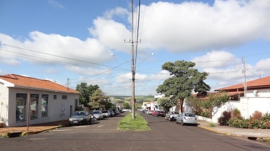 Orlândia, cruzamento da avenida 8 x rua 2