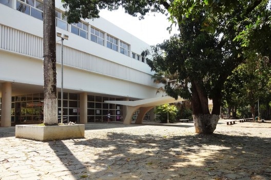 Colégio Cataguases, Cataguases. Arquiteto Oscar Niemeyer, 1944