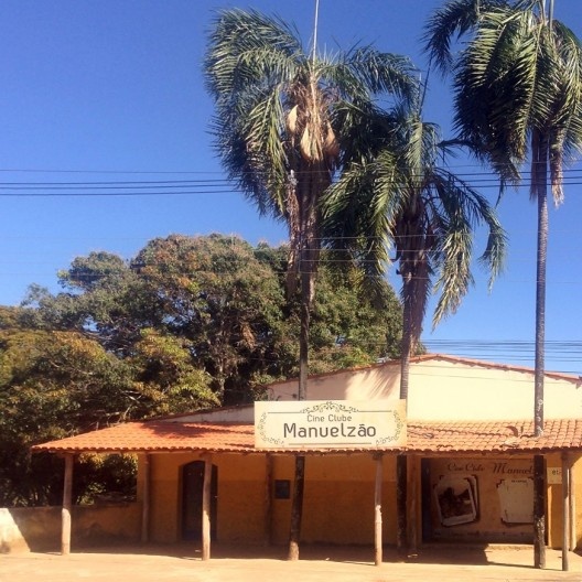 Cinema de Andrequicé na praça da Matriz, 2016