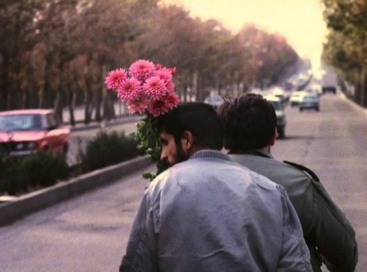 Fotograma de Close-Up, filme de Abbas Kiarostami, 1990