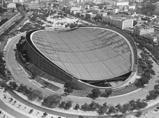 Pavilhão da Feira da Indústria e Comércio / Pavilhão de São Cristóvão, 1957-1962. Arquiteto Sérgio Bernardes