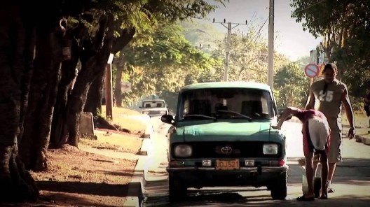 Frame do filme \"Vacaciones con Fidel\"