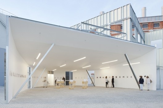 Trienal de Arquitectura de Lisboa 2016, Exposição “A forma da forma”, pavilhão