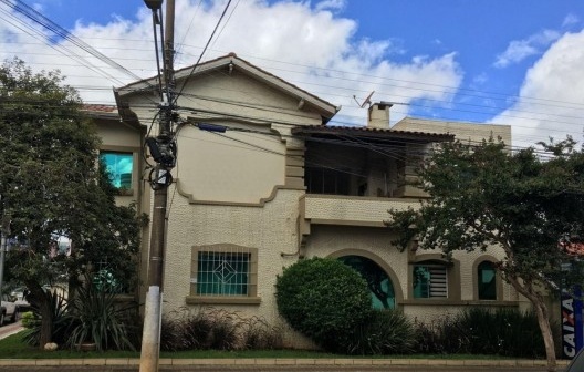 Casa que representa o mission style em Curitibanos, aprox. 1960