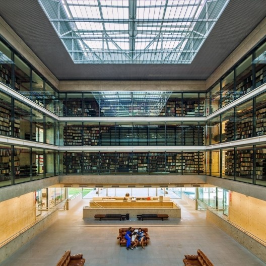 Biblioteca Brasiliana Guita e José Mindlin, Universidade de São Paulo. Arquitetos Eduardo de Almeida e Rodrigo Mindlin Loeb