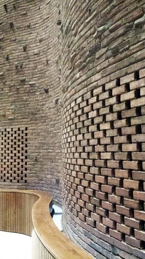 Kresge Chapel, efeito da luz, Campus MIT, 1955. Arquiteto Eero Saarinen