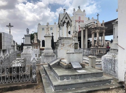 Segregar, consagrar e sanear